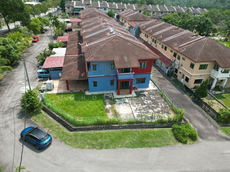 Taman Desa Saga Nilai - 1