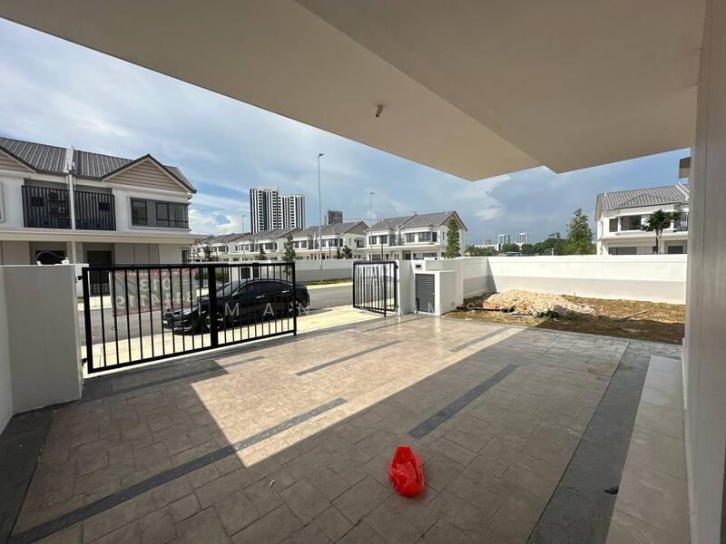 Sejati Lakeside 2 - 4