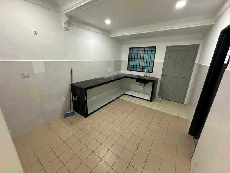 Bercham Double Storey Terrace House Refurbished For Sale - 4