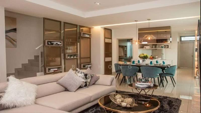 Bandar Sungai Long - 3