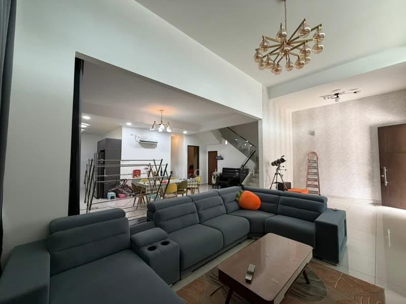 Aster @ Seri Austin - 2