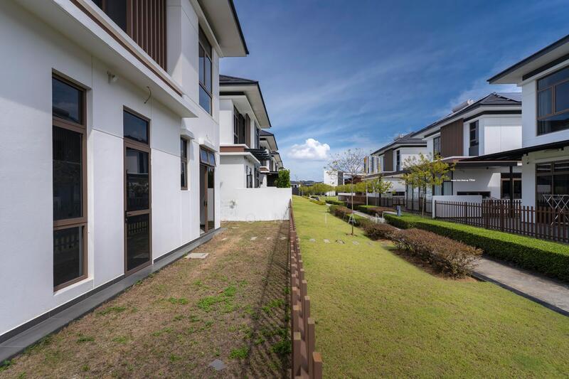 Cora @ Eco Ardence - 2