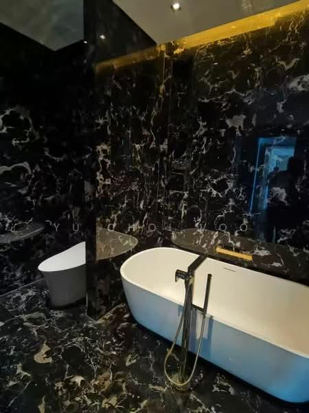 Four Seasons Place - 2