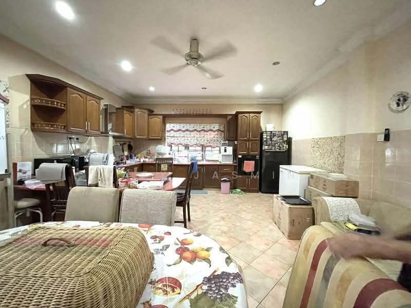 Kampung Tunku - 5