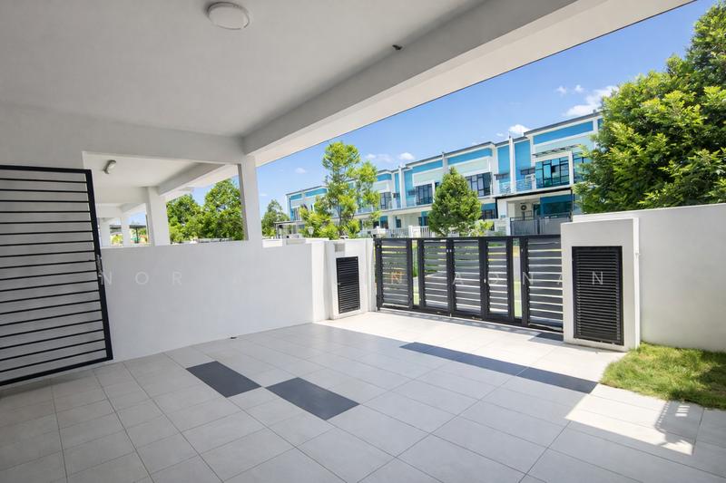 Renovated Double Storey Terrace Setia Ecohill 2 Banyas 2 - 3