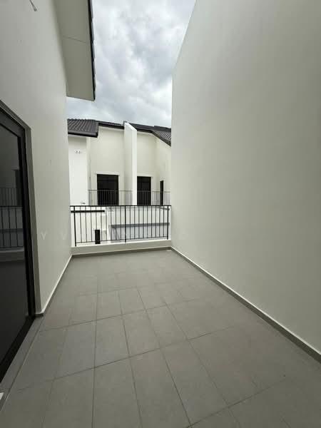 RESIDENSI BOTANI 3 - 4