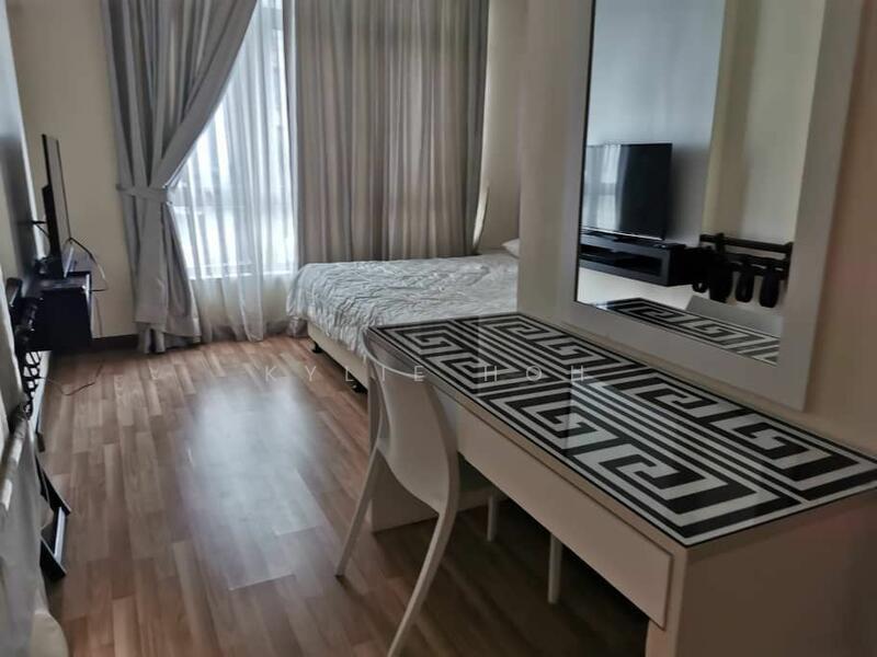 Shaftsbury Residence - 1