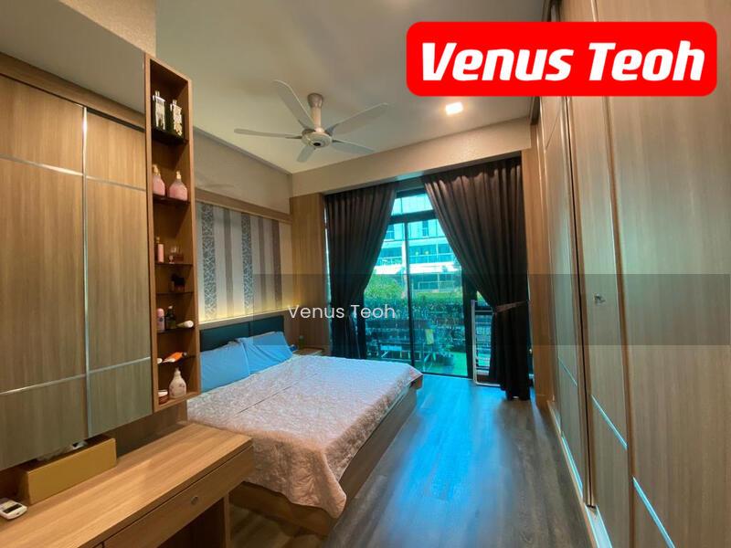 The LIGHT COLLECTION II - 1