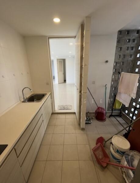 Windows on The Park - 4