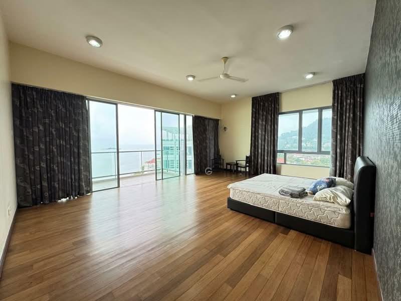 Infinity Beachfront Condominium - 3
