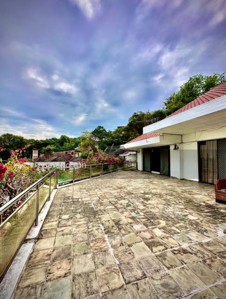 Bungalow at Batu Ferringhi - 4