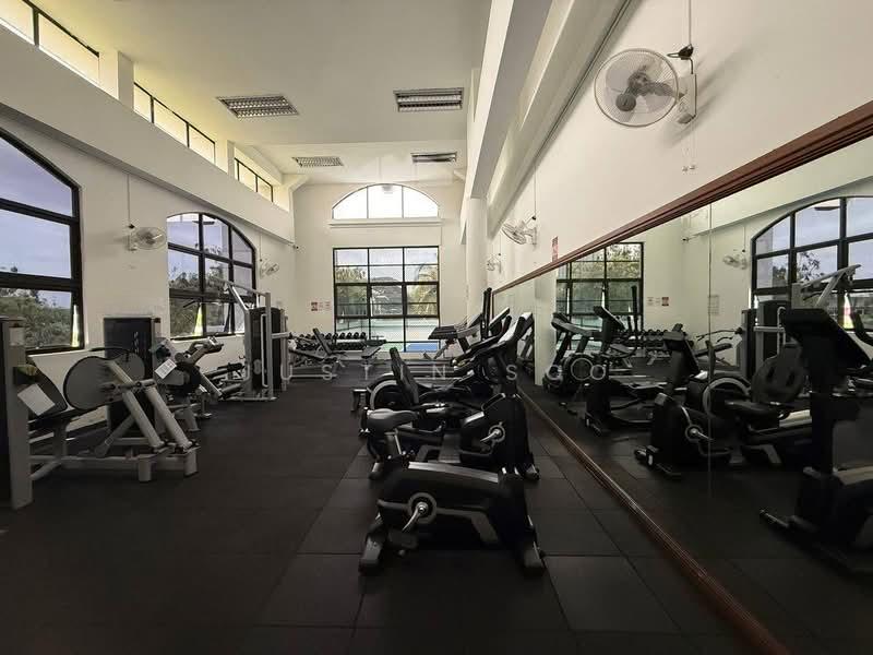 Aloha Tower Condominium - 4