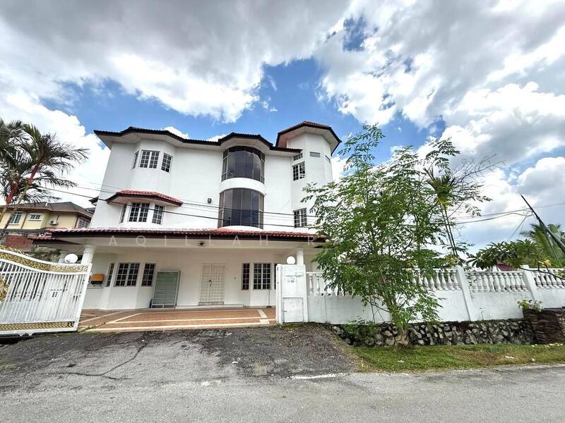 Bandar Country Homes - 1