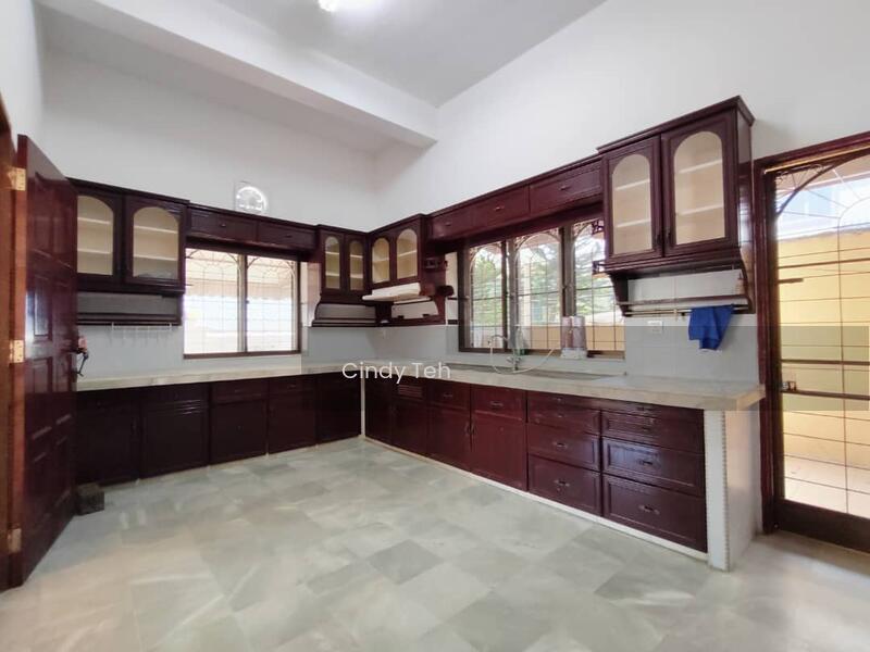 Beachfront 2-Storey Semi-D @ Solok Wee Hein Tze, Tanjung Bungah - 4