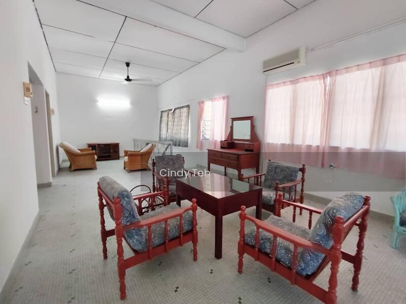 Beachfront 2-Storey Semi-D @ Solok Wee Hein Tze, Tanjung Bungah - 1