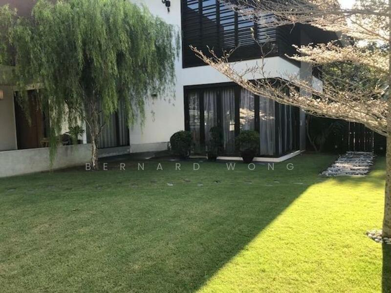 Bungalow at Tropicana Indah - 5