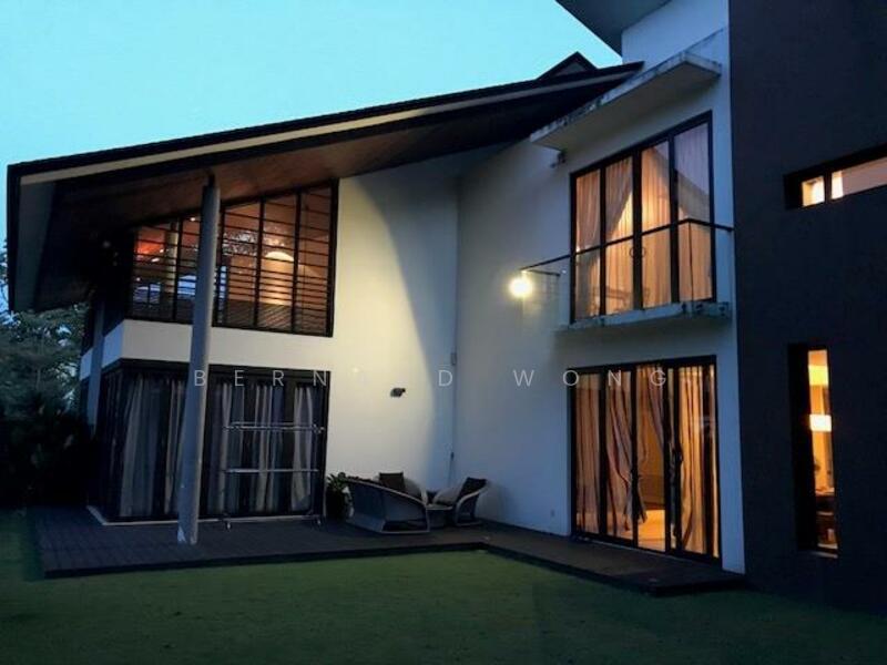 Bungalow at Tropicana Indah - 1