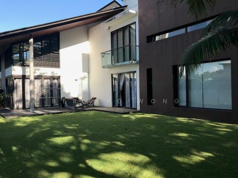 Bungalow at Tropicana Indah - 3