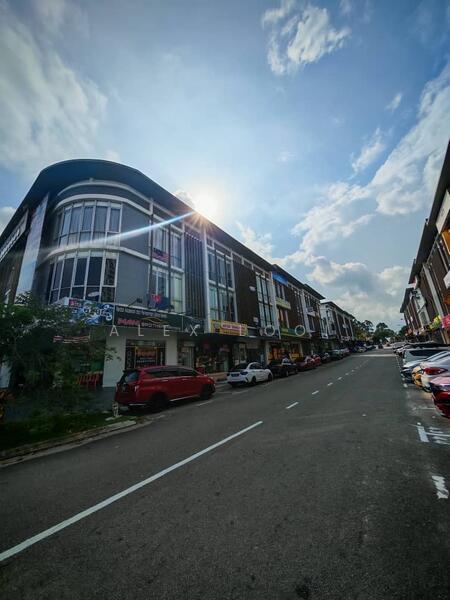 Kota Puteri Oasis 1 3 Storey Shop Lot - 2