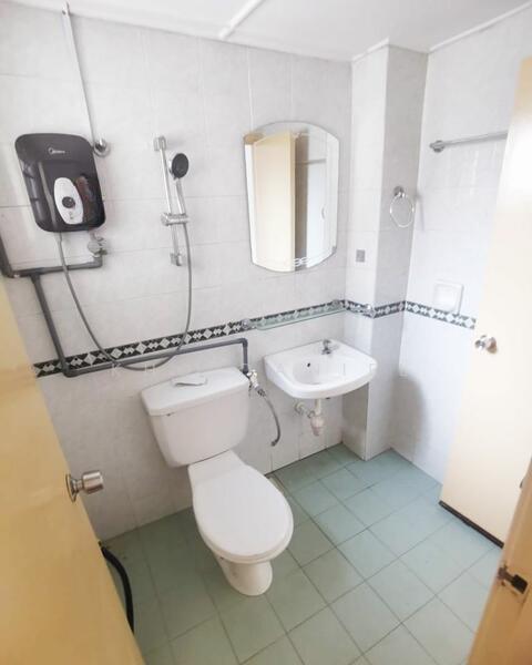 2-storey Terrace House at Kota Kemuning - 4