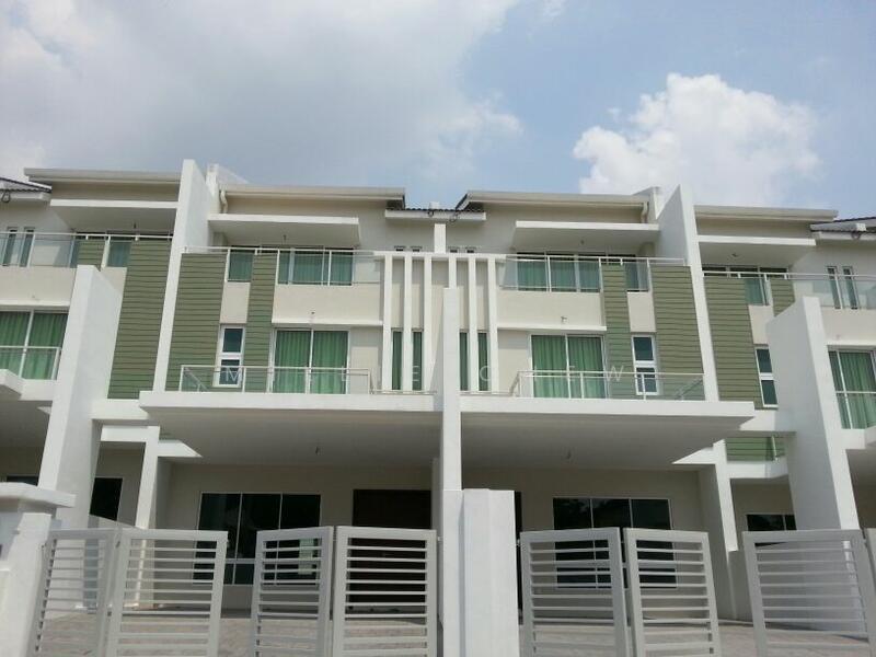 Raffles Residence 199 - 3