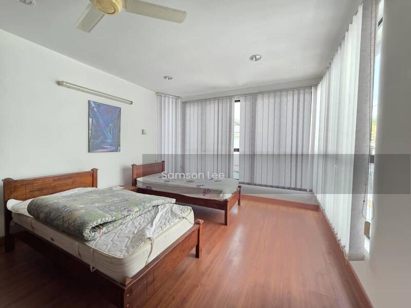 Ukay Heights Bungalow - 5