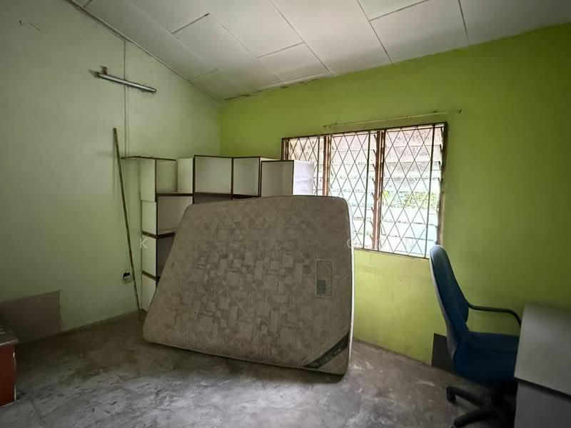 Jalan Lembah 31 Desa Jaya Low Cost - 3