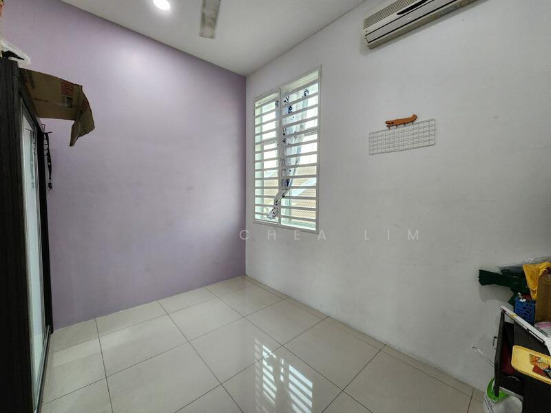 HALAMAN PENGKALAN INDAH - 5