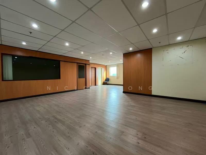 Greentown Business Centre - 5