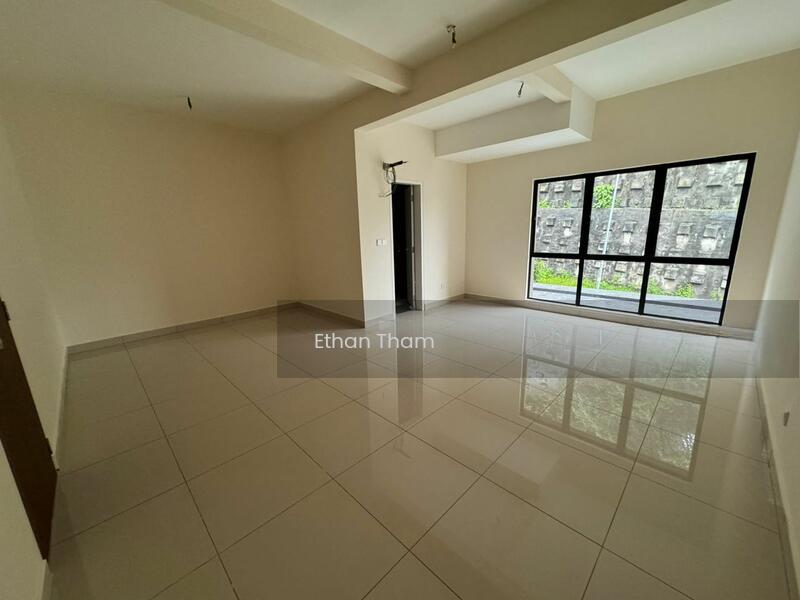 3-storey Terraced House at Ampang - 2