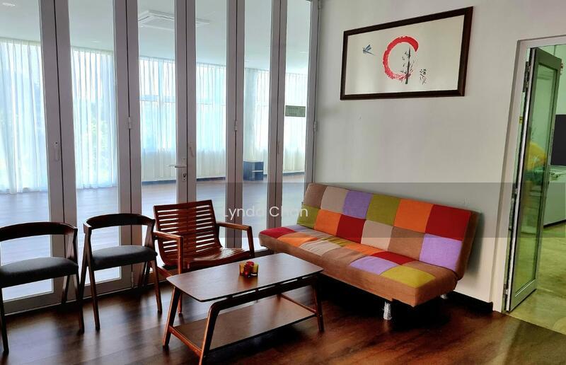 Bungalow At Bukit Jambul - 2