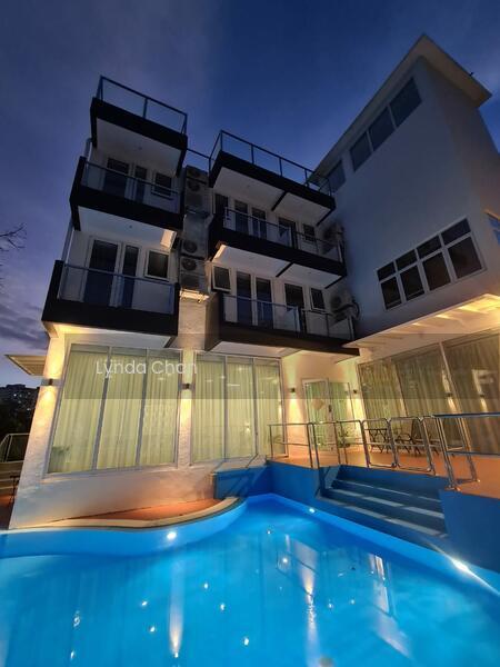 Bungalow At Bukit Jambul - 1