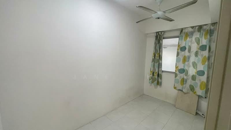 Taman Bukit Erskine - 4