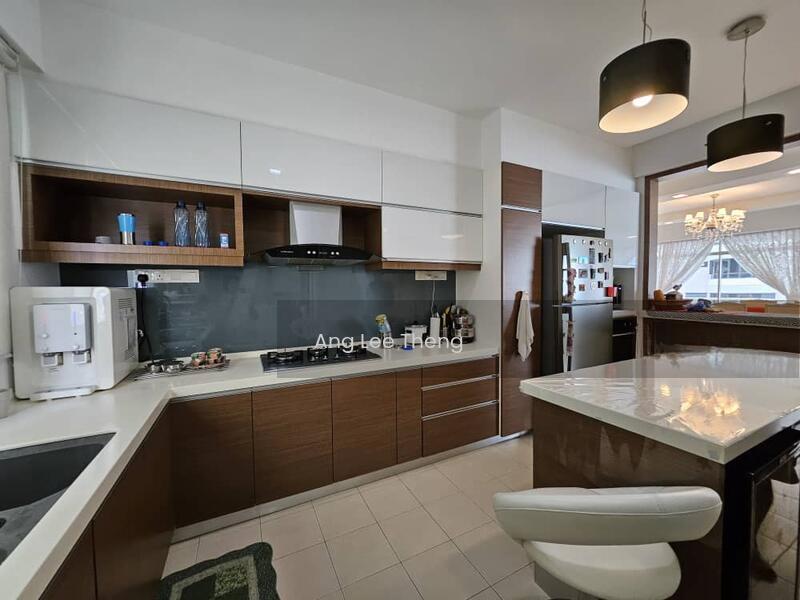 The Waterfront Condominium - 5