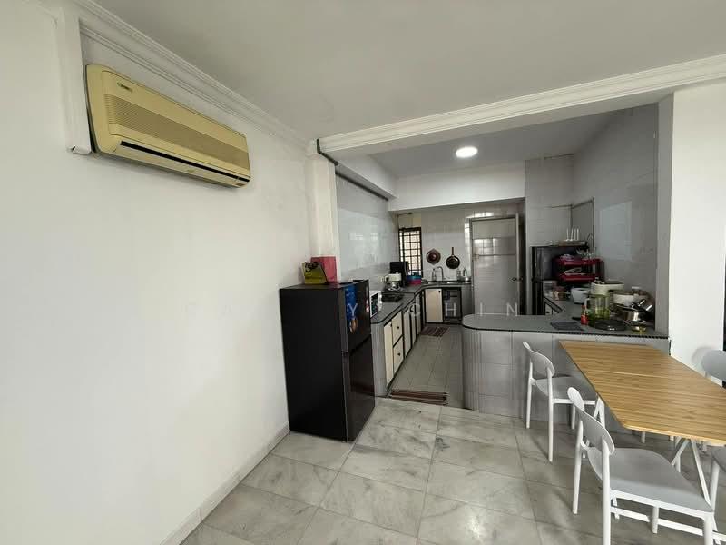 Aloha Tower Condominium - 3