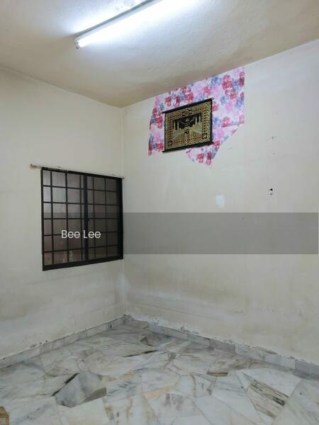 Taman Sri Pelabuhan - 4