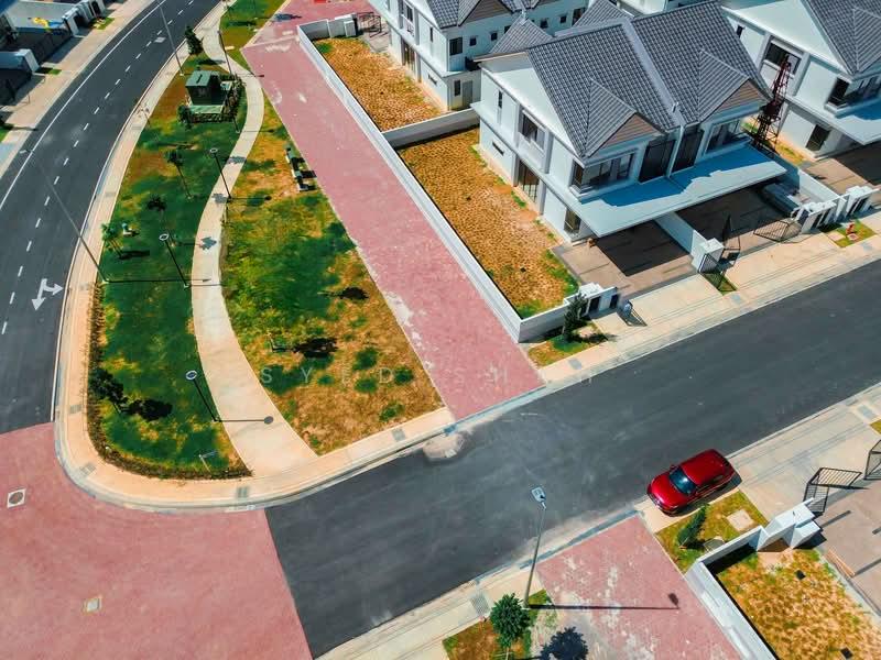 Sejati Lakeside 2 - 3