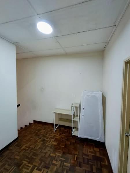 Damansara Emas - 3