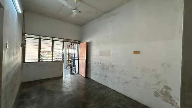Taman Pengkalan Barat - 4