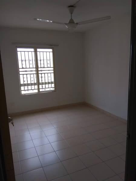 Plaza Metro Prima - 4