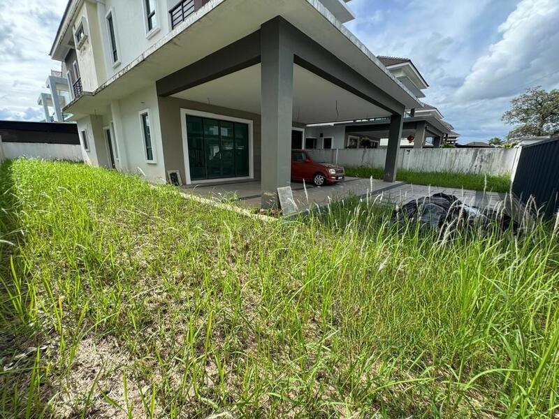 Semi-Detached House at Gerbang Meru Indah - 2