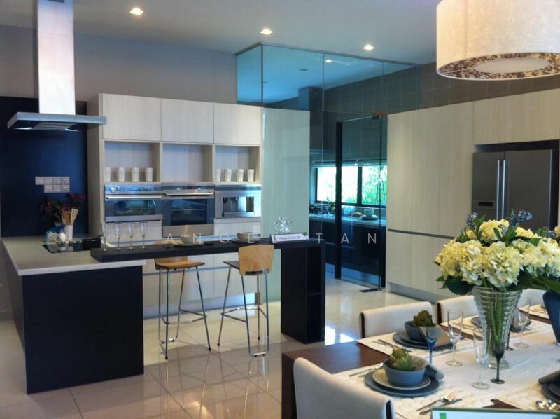 Semi-Detached House at Kinrara Residence - 1