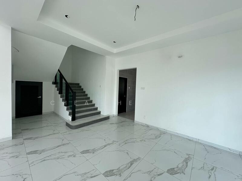 Teak Residence @ Lang Valley - 2