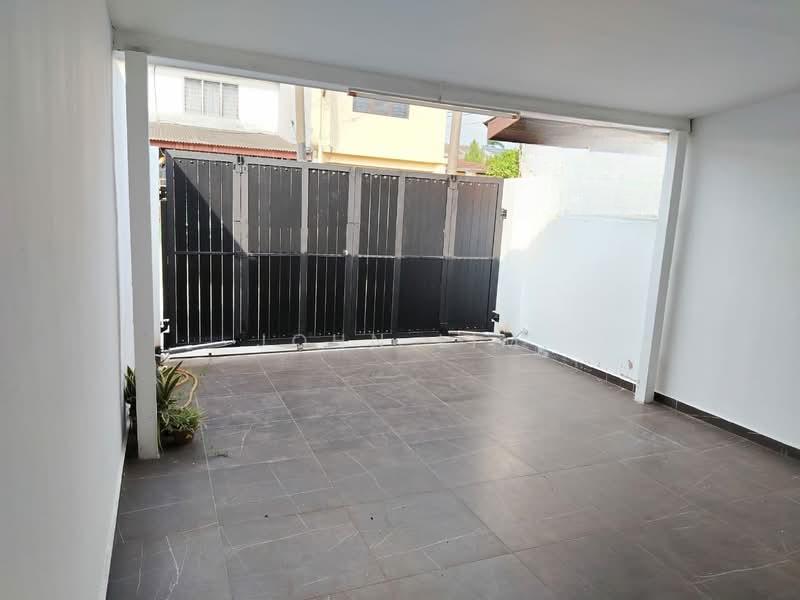 Taman Desa Cemerlang - 1