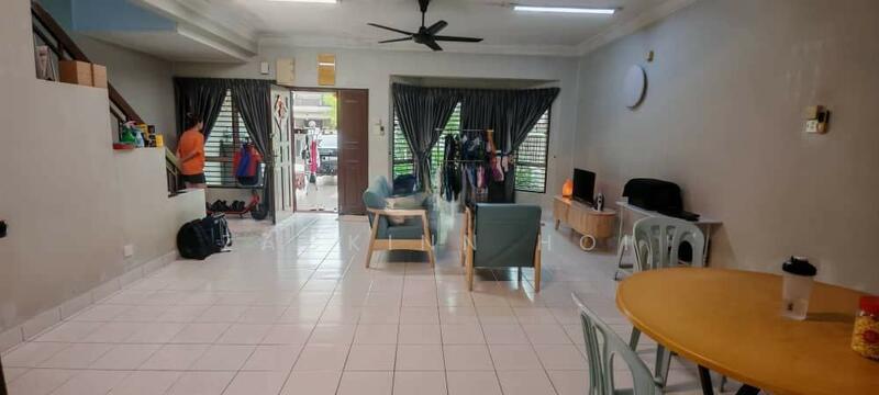 Price Reduced Partly Furnished 2 Sty Bandar Botanic Bukit Tinggi Klang - 1