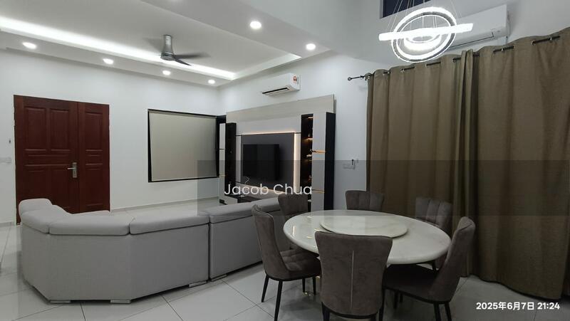 BUKIT INDAH BANDAR NUSAJAYA - 2