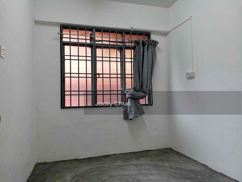 Taman Johor Jaya - 3