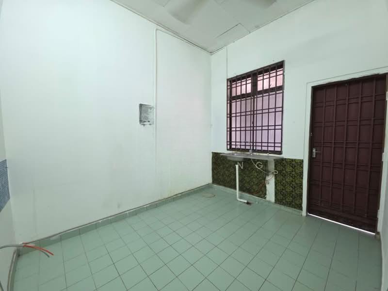 Pontian Jalan Saujana - 4