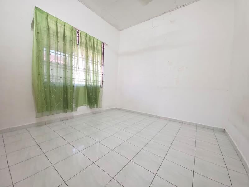 Pontian Jalan Saujana - 3