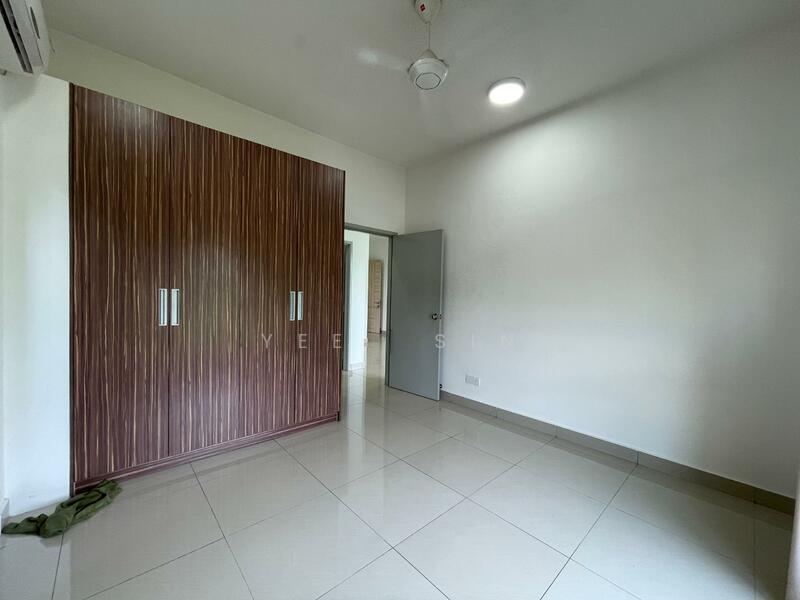 Seasons Amara Larkin - 1